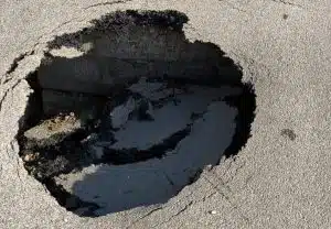 scafati asfalto danneggiato pioggia denuncia santocchio