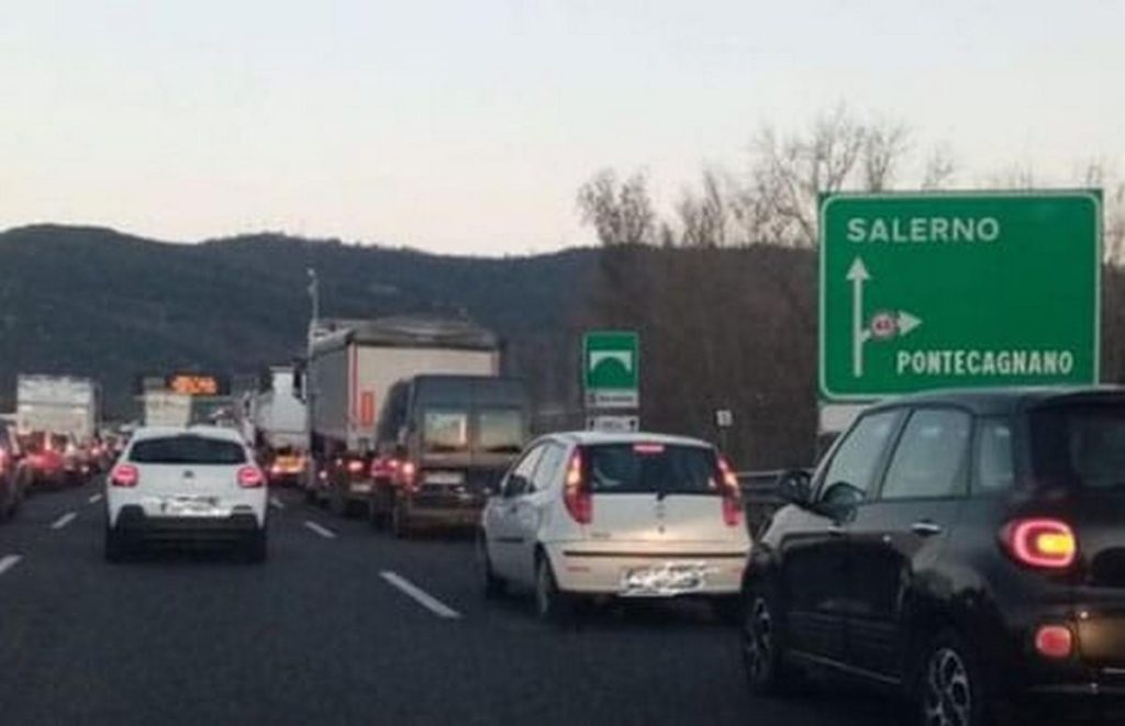 incidente autostrada a2 salerno 8 agosto