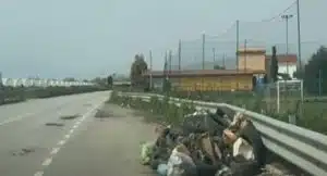 Ferragosto tra disagi e incuria: la denuncia di Federalberghi sulle strade Aversana e Litoranea