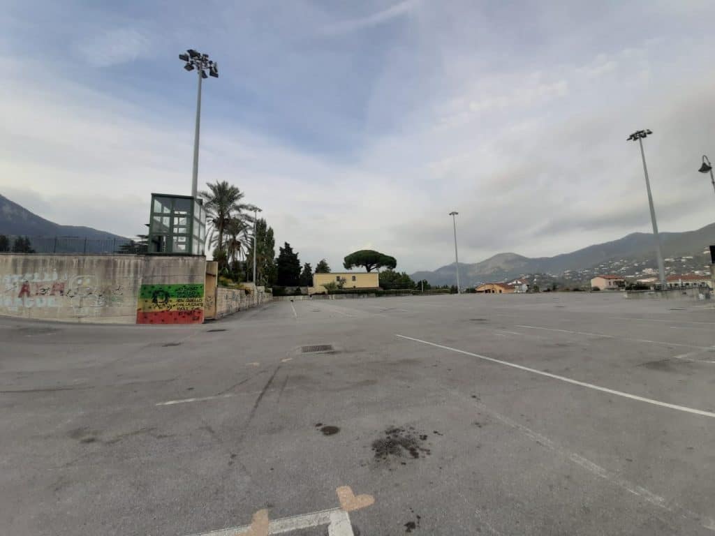 cava de' tirreni area mercatale degrado