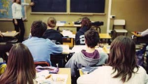 salerno stop classi pollaio media studenti 28 agosto