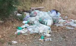 postiglione rifiuti abbandonati area pic-nic