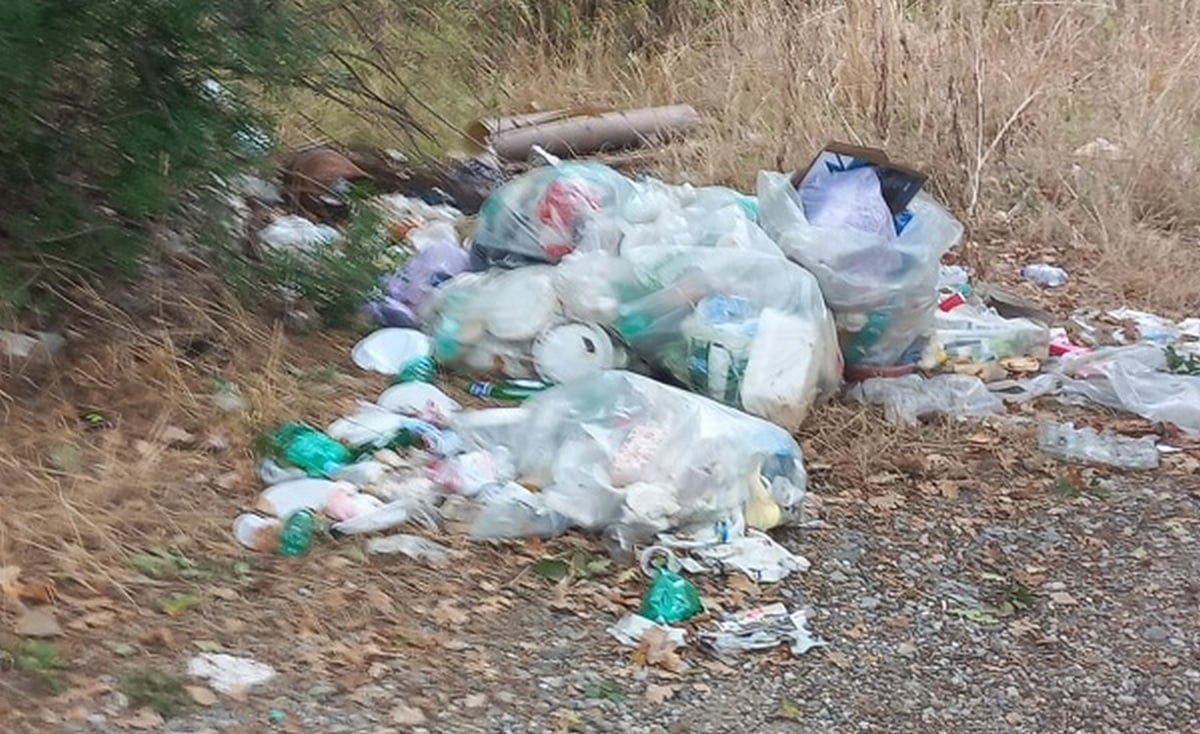 postiglione rifiuti abbandonati area pic-nic