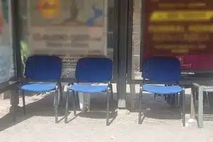 salerno sedie pensilina bus torrione