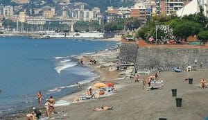 spiaggia torrione salerno discarica denuncia consigliera barone