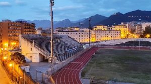 salerno chiuso stadio vestuti nidi api calabroni