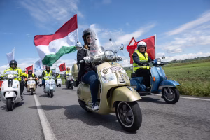 Il Vespa Tour tra Miti e Leggende fa tappa nel Cilento: due giorni di viaggio tra natura e storia