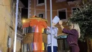 Teggiano festeggia il Guinness World Record con il babà più grande del mondo