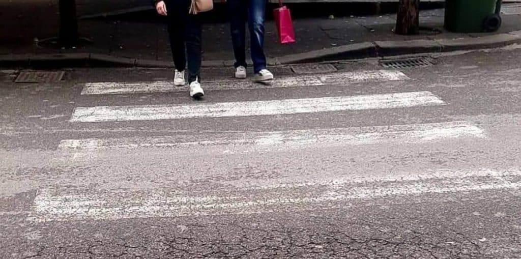 Salerno, Avella (PSI): “Strade dissestate e segnaletica scolastica da rifare. Che fine ha fatto il piano di manutenzione?”