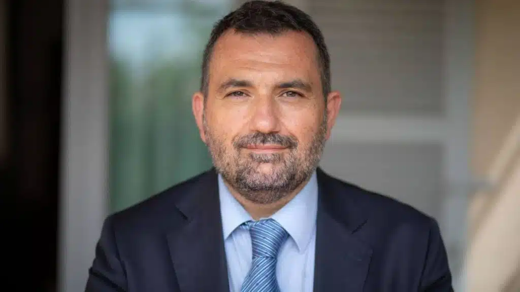 consiglio comunale salerno dimissioni catello lambiase