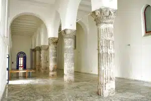 salerno-al-tempio-di-pomona-la-mostra-i-sentieri-del-sacro