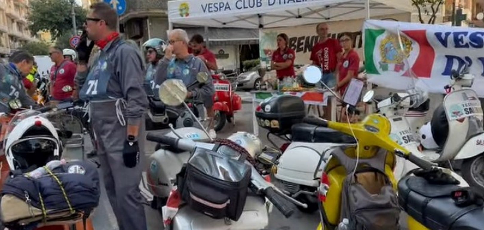 salerno vespa giro tre mari 2025