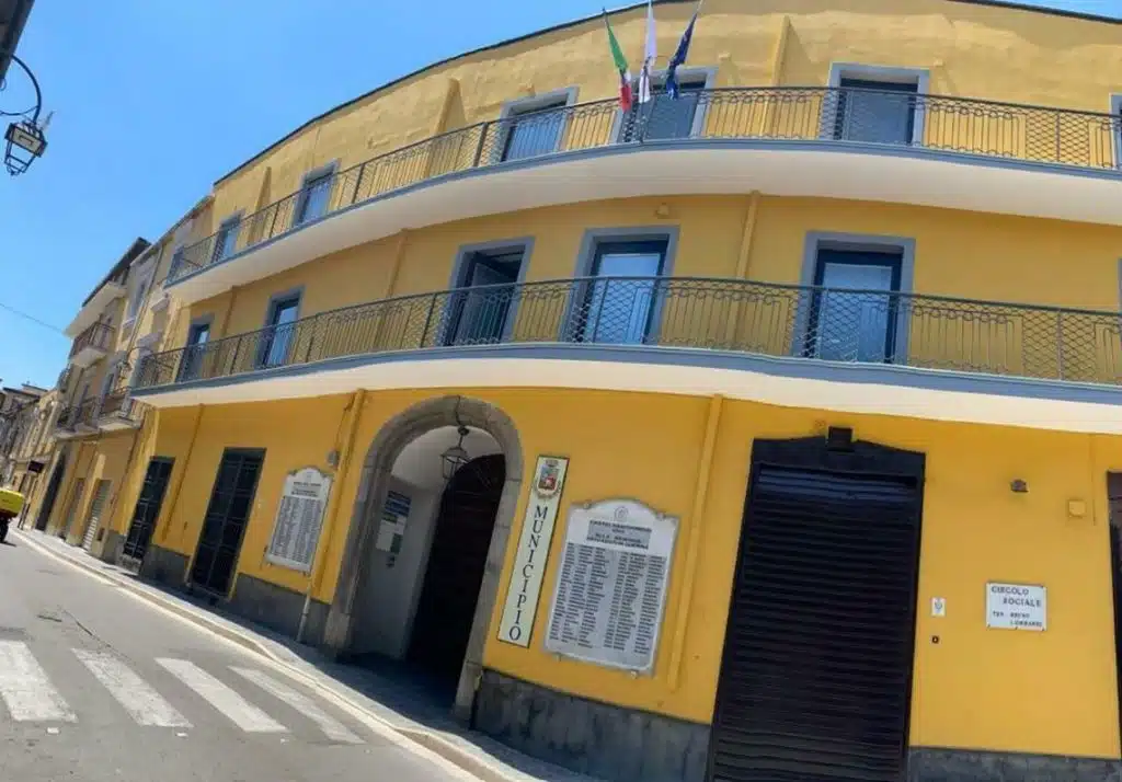 crolla intonaco scuola castel san giorgio 24 settembre