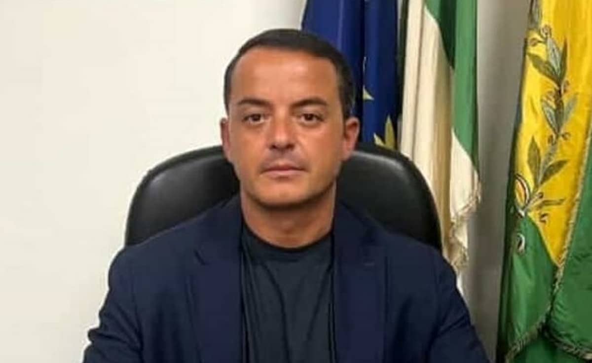 nocera-superiore-nicola-manzo-eletto-presidente-del-consiglio-comunale-dopo-giorni-di-tensioni