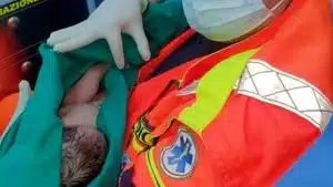 san valentino torio bimba nata ambulanza
