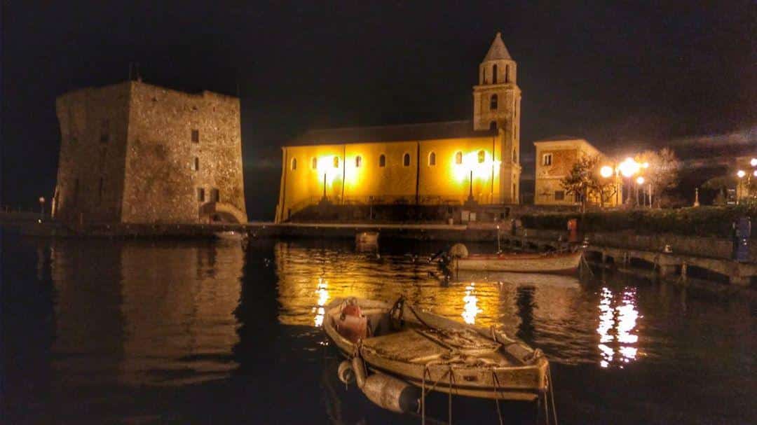 imbarcazione rubata acciaroli porto condannato risarcimento