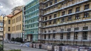 scuola manzoni pagani chiusa 9 anni fratelli italia sollecita riapertura