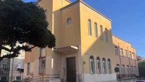 scuola Eboli chiusa