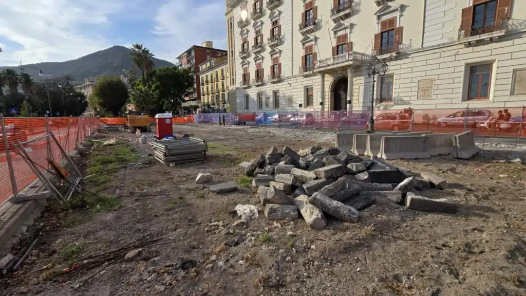 salerno lavori ripresi restyling piazza cavour