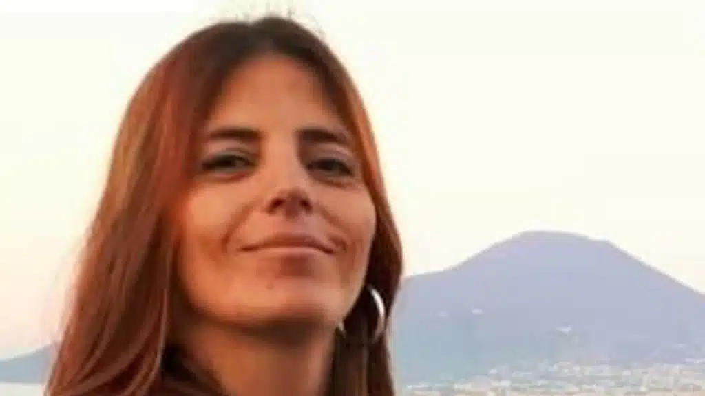 Fuorifestival salerno incontro romanzo linda di giacomo