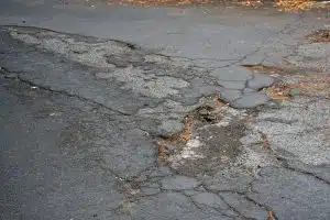 battipaglia cittadino risarcito buca stradale non segnalata