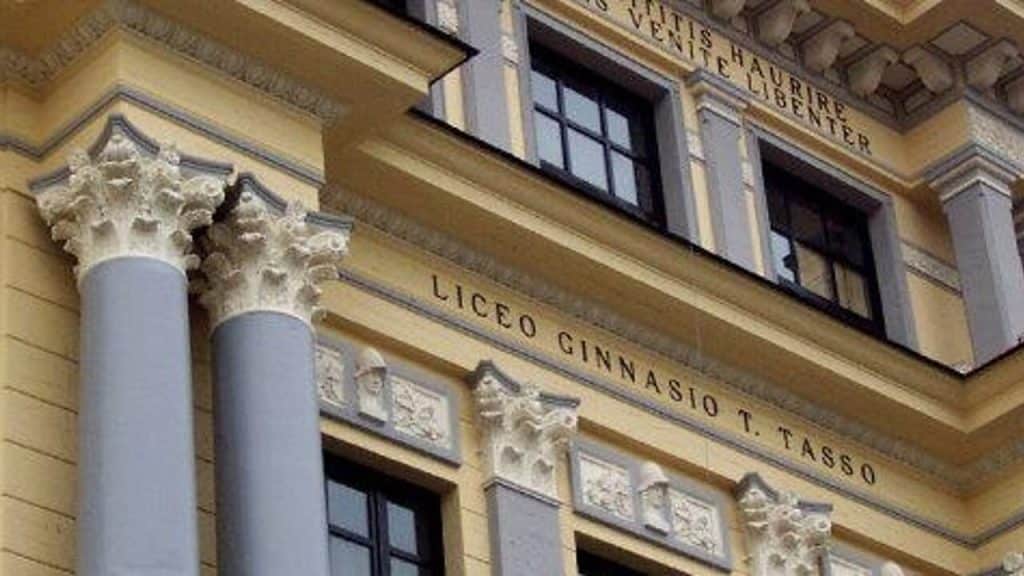 salerno lavori liceo tasso modifiche traffico 12-13 settembre