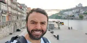 Mauro Mondello nel Cilento: il cammino solidale del giornalista messinese