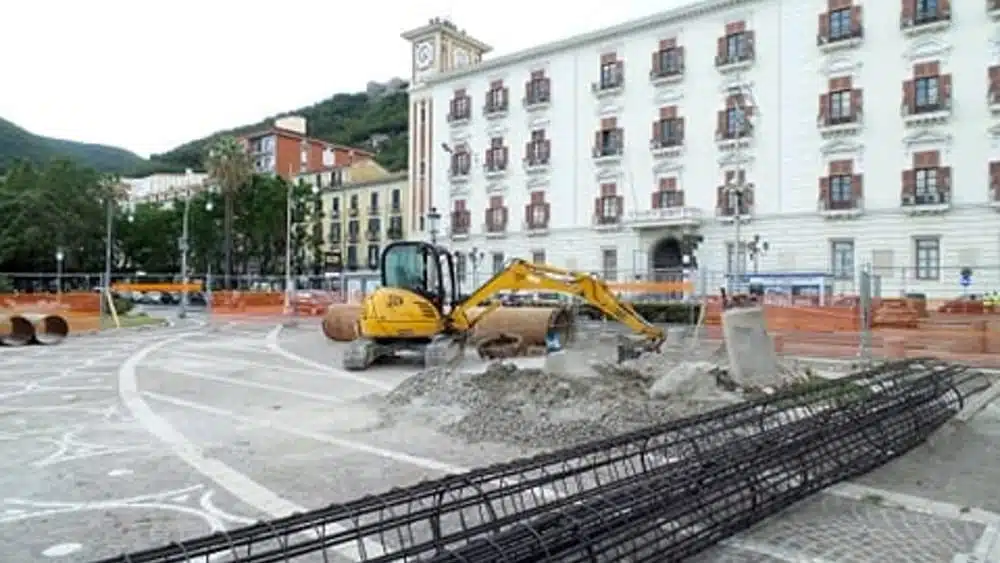 salerno ripresi lavori piazza cavour