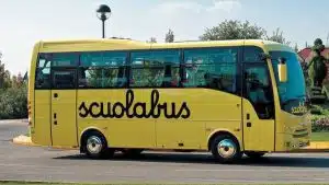 salento scuolabus guida senza licenza fermo amministrativo