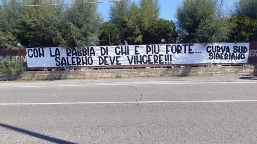 salernitana carica curva sud siberiano vincere