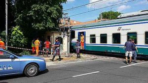 incendio sarno ritardo treni napoli-salerno
