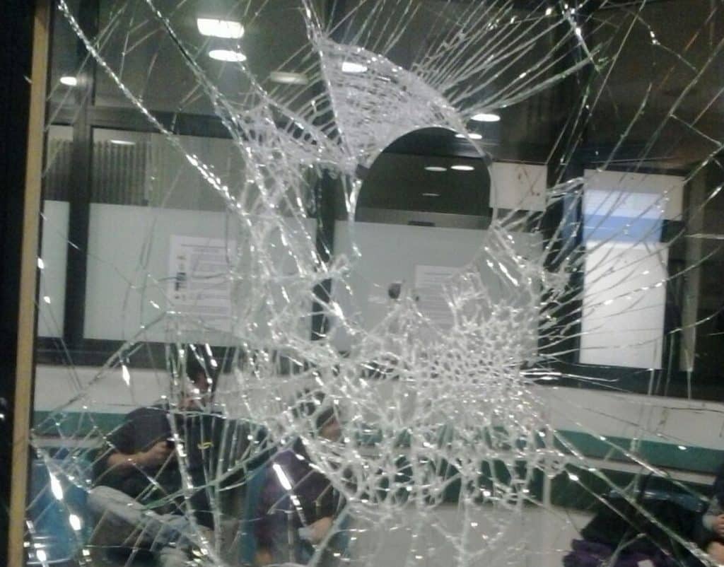 roccadaspide rotto vetro pronto soccorso