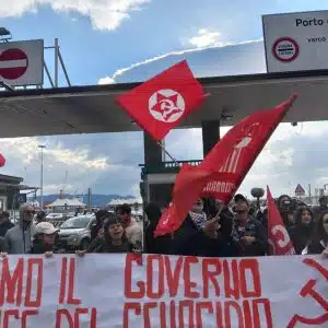 scontri porto salerno Federazione Sindacale Polizia