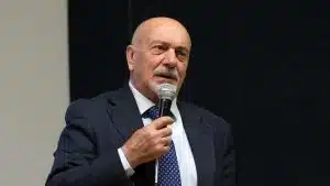 cava autista falcone incontro studenti liceo genoino