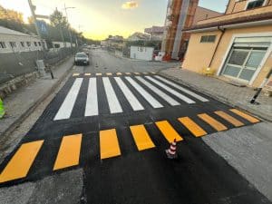 Agropoli, nuovo attraversamento pedonale rialzato davanti alla scuola di Mattine: presto illuminazione e scivoli