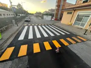 Agropoli, nuovo attraversamento pedonale rialzato davanti alla scuola di Mattine: presto illuminazione e scivoli