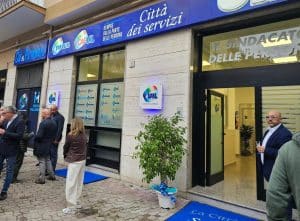La Uil apre una nuova casa nel cuore di Salerno: inaugurata la sede di piazza Nicotera