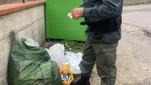 pellezzano sacchi neri rifiuti multe