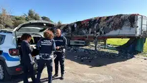 Pontecagnano incendio rifiuti