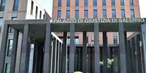 Battipaglia estorsione lesioni condannato