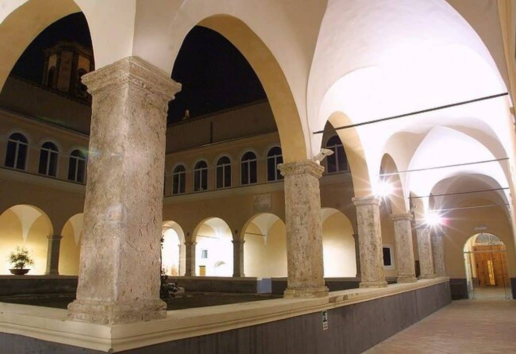 cava de tirreni ritrovamento bassorivieli trafugati storia