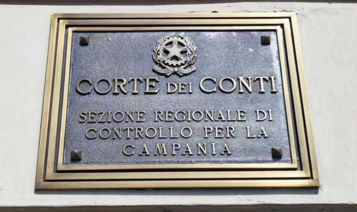 sma campania danno erariale indagati ex dirigenti