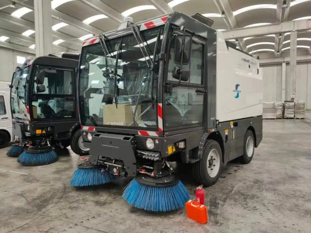 salerno spazzatrice dopo sopralluogo vincenzo de luca