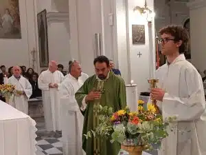 roccadaspide don luigi quaglia lascia parrocchia