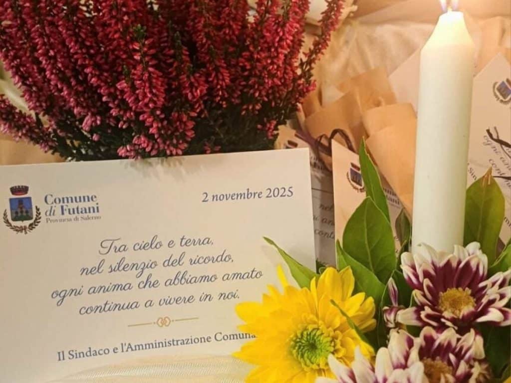 futani commemorazione defunti candele illuminate casa