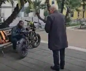 salerno vincenzo de luca rimprovero straniero