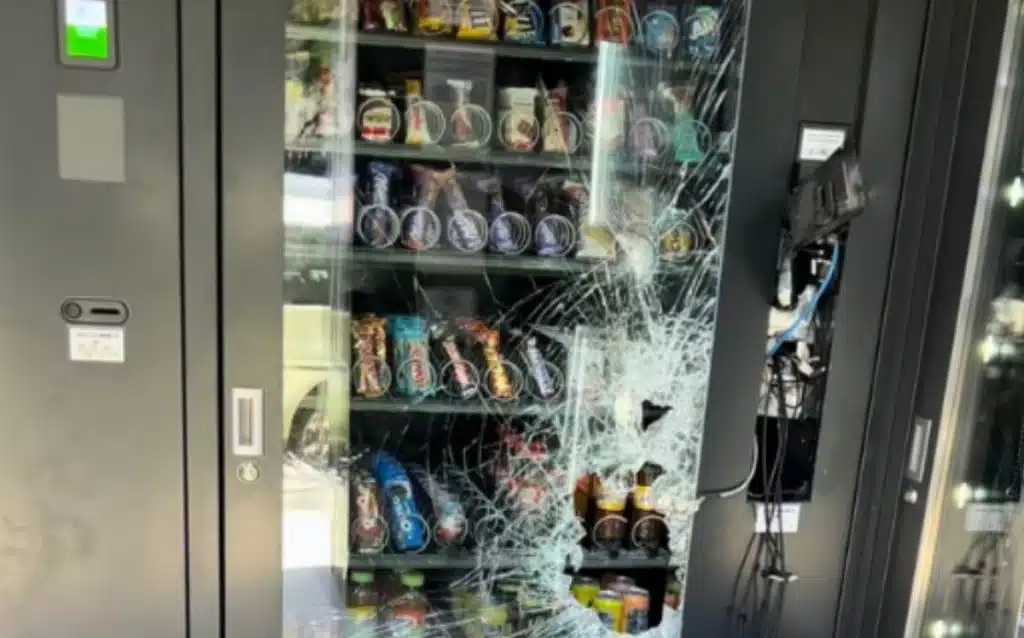 battipaglia furti distributori automatici bibite