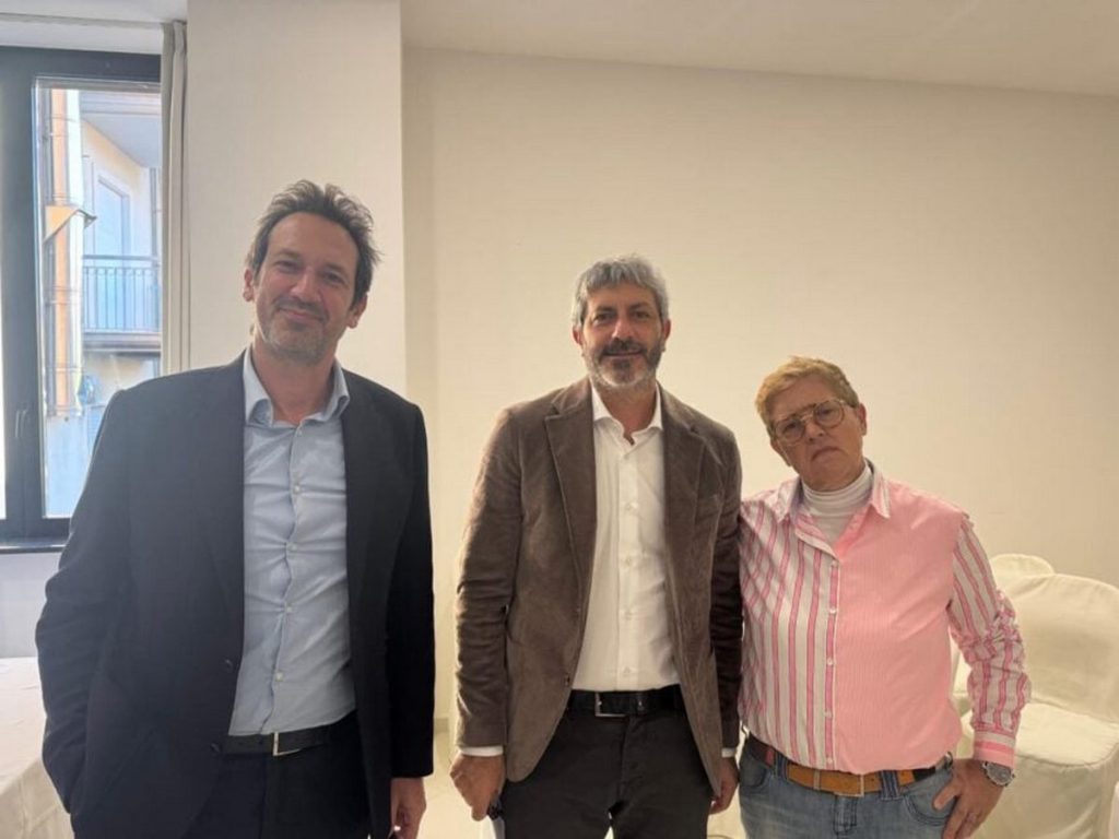 comitato ospedale agropoli incontro roberto fico