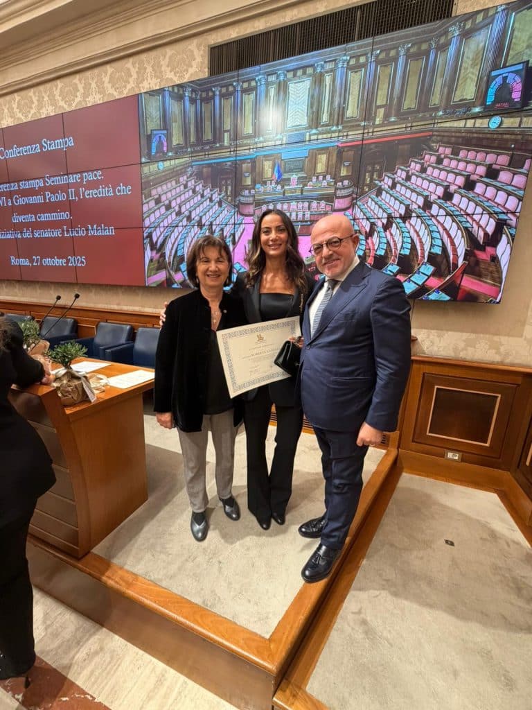 conferenza pace senato premiata roberta langella istituto pagani