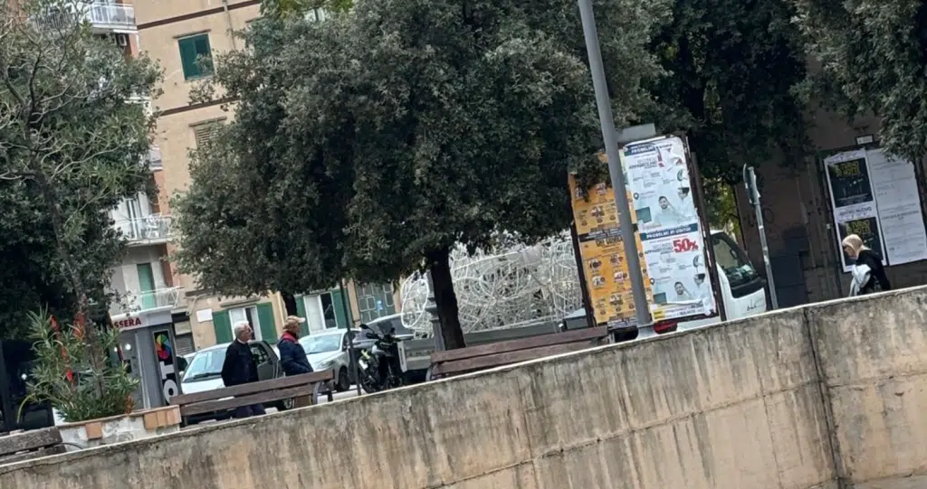 luci artista Piazza Gloriosi